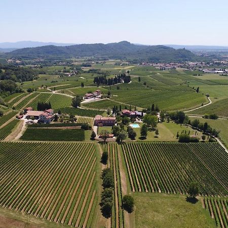 Tenuta Perusini Corno di Rosazzo Buitenkant foto