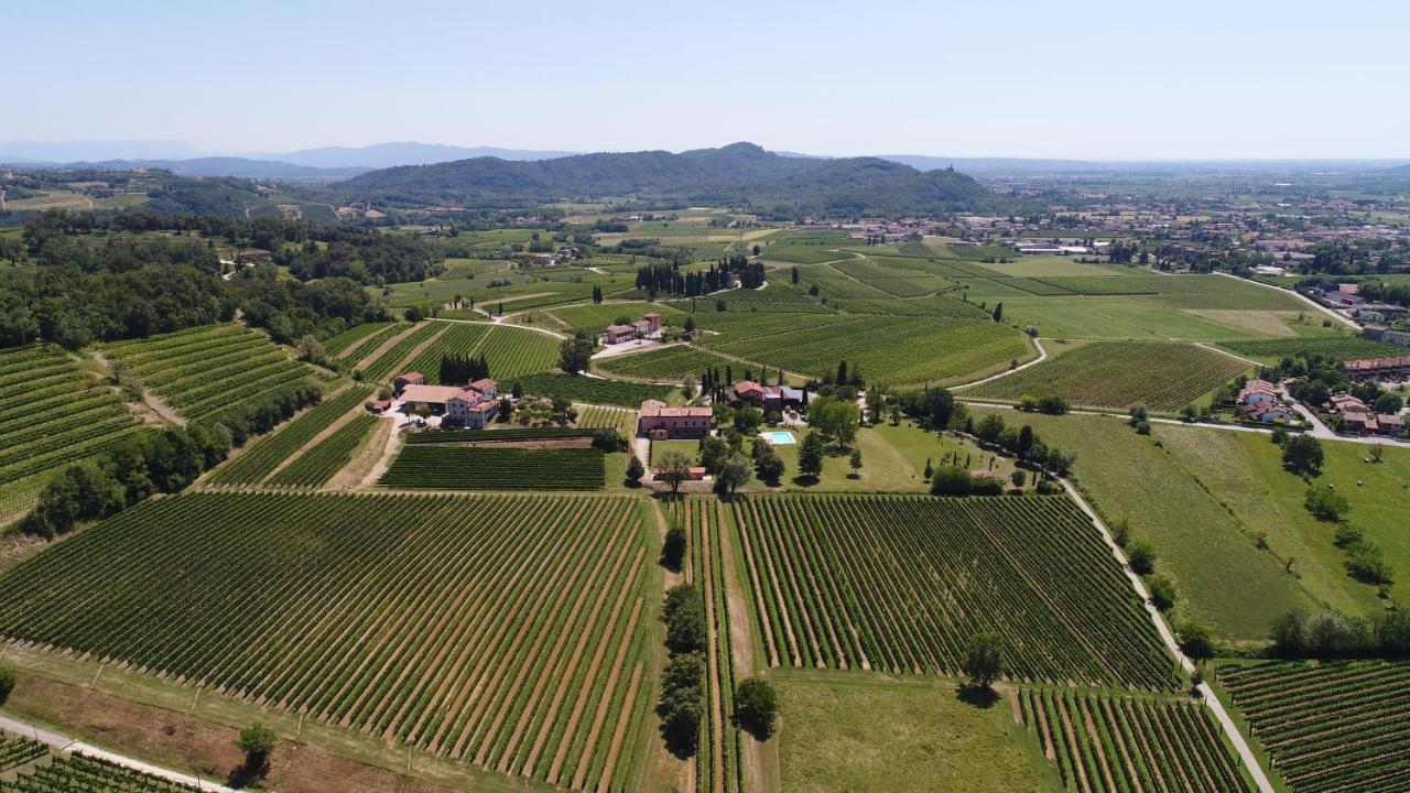 Tenuta Perusini Corno di Rosazzo Buitenkant foto